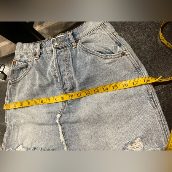 WE THE FREE Brea Cutoff Denim Mini Skirt Mile High Blue - Picture 10 of 10